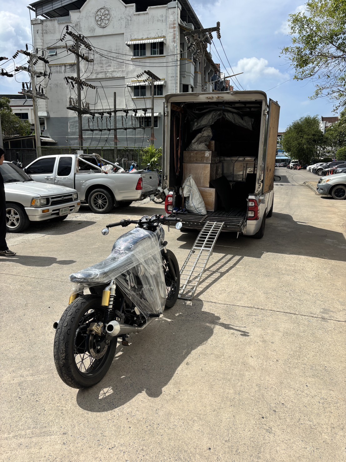 ผลงานขนส่งมอเตอร์ไซค์ 1